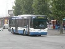 VBZ - NEOPLAN Nr.24  ZH 726124 unterwegs auf der Linie 309 bei den Haltestellen vor dem Bahnhof Dietikon am 20.11.2009