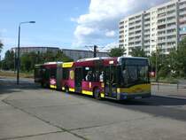 Solaris Urbino als SEV fr die Straenbahnlinie M6 zwischen S-Bahnhof Marzahn und Betriebshof Marzahn an der Haltestelle Marzahn Jan-Petersen-Strae.