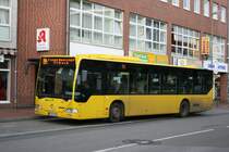 MVG 6001 8MH VG 6001) ist schon seit einiger Zeit an die EVAG ausgeliehen und kann im gesamten Linienetz in Essen angetroffen werden.
Hier am 25.11.2009 an der Ahrfeldstr. mit der Linie 194 nach Essen Haarzopf.