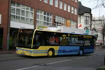 Groeger EN PJ 919 mit der Linie 194 nach Essen Haarzopf Erbach an der Ahrfeldstr. in Essen Steele am 25.11.2009. 