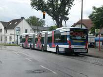 Van Hool AGG 300 auf der Linie 5 nach Hauptbahnhof/ZOB an der Haltestelle Frohmestrae(Mitte).