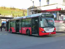 bls - Scania Nr.83 BE 657431 bei der Bushaltestellen vor dem Bahnhof Huttwil am 28.11.2009