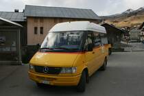 Regie Ilanz GR 105'281 (Mercedes-Benz Sprinter 312D, 1997 (09) ex PU Balzarolo, Poschiavo) am 26.11.2009 in Vella.