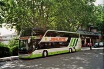 Setra S 431 DT am ZOB in Sindelfingen der Fahrer macht Pause.