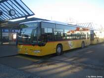 Nr. 181 + 240 (PU Ryffel) am 25.11.09 beim Bhf. Fehraltorf. Die tief stehende Novembersonne macht das Fotografieren am Morgen nicht einfach in Fehraltorf. Dennoch, sind zu dieser Zeit nur am Morgen einigermassen ansehnliche Fotos mglich.