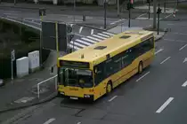 Mesenhohl E SH 729 mit der Linie 164 zur Albert Schweitzerstr. am 25.11.2009.
Aufgenommen am Steeler Verkehrsplatz.