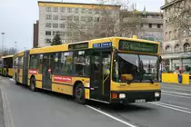 EVAG 3810 (E YX 458) mit der Linie 155 nach Gelsenkirchen Rotthausen am 25.22.1009 vor dem HBF Essen Nordausgang.