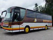 SETRA S312HO von Wiesinger-Reisen hat Feuerwehrleute zum O�-Landesfeuerwehrwettbewerb09 nach Ried i.I. gebracht;090710