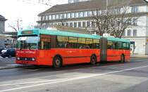 VB - Trolleybus Nr 63 mit Aufschrift auf Front 1985 - 2005 1000000 Km bei der haltestelle vor dem SBB bahnhof in Biel am 31.12.2006