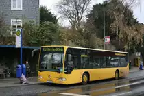 Mesenhohl E MO 725 mit der Linie 190 zur Ruhrlandklinik.
Aufgenommen am 25.11.2009 an der Haltestelle Werden Markt.