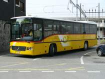 Post - Alpen Reisebus Merzedes Integro  UR 9209  bei der Wendeschlaufe neben dem MGB Bahnhof von Andermatt am 08.09.2006