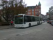 Mercedes-Benz O 530 II (Citaro Facelift) auf der Linie 5 nach Oberb�ssauer Weg an der Haltestelle Holstentorplatz.