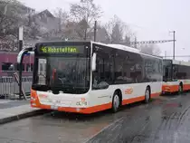 RBS, Worblaufen Nr. 19/BE 666'119 MAN am 30. November 2009 beim Bahnhof Bolligen.