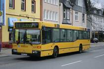 EVAG 3270 (E VG 3270) mit dem E Bus 44 nach Kupferdreh Bf am 26.11.2009 am Kettwiger Markt.