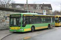 Sto 580 (OB ST 9580) am Bf Essen Borbeck mit der Linie 143 nach Oberhausen Frbelplatz.
27.11.2009