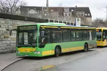 Sto 580 (OB ST 9580) am Bf Essen Borbeck mit der Linie 143 nach Oberhausen Fr�belplatz.
27.11.2009