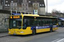 EVAG 4025 (E VG 4025) mit Werbung fr VWA mit der Linie 186 nach Bottrop ZOB Pferdemarkt am 27.11.2009. 