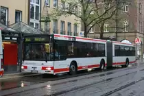 SWN 127 (NE ZS 127) an der Schwannstr in Neuss mit der Linie 844 nach Hoisten am 28.11.2009.