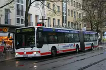 SWN 228 (NE ZS 228) mit Werbung f�r GWG Neuss.
Aufgenommen an der Schwannstr. in Neuss mit der Linie 851 nach Uedesheim am 28.11.2009.