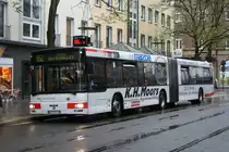 SWN 124 (NE ZS 124) mit Werbung f�r K.H Moors Automobile.
Am 28.11.2009 mit der Linie 852 nach Norf.
Aufgenommen an der Schwannstr. in Neuss.