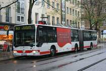 SWN 226 (NE ZS 226) mit Werbung fr die Stadtwerke Neuss.
Hier mit der Linie 843 nach Grefraht an der Schwannstr. in Neuss am 28.11.2009. 