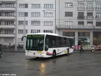 Postauto/PU Wicki AG 15899 (Mercedes CitaroII O530�) am 1.12.09 beim Bhf. Z�rich-Wiedikon. Als eines der wenigsten CitaroII-Poschtis hat dieser Wagen einen schwarz hinterlegten Stern (schwarzer Sternenhimmel =P ). Ansonsten ist bei den CitaroII-Poschtis der Stern in der gelben, resp. im Kt. Aargau weissen, Wagenfarbe hinterlegt.