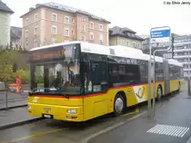 Postauto/PU Stutz Nr. 174 (MAN A23 NG363�) am 1.12.09 beim Bhf. Z�rich Wiedikon. Der Wagen 174 ist der einzige NG363 von PU Stutz, der in der Garage Aeugstertal stationiert ist. Er tr�gt daher als einziger seiner Gattung ein ZH-Kennzeichen. Die Schwesterfahrzeuge aus der Garage Jonen wurden im Kt. Aargau eingel�st.