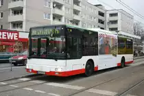 Wagen 2035 (RE VS 2035) mit Werbung f�rs Ticket 2000 am 1.12.2009 an der Buererstr in Gelsenkirchen Horst mit der Linie 259.
