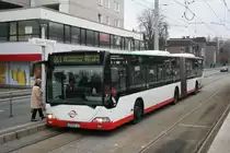 BOGE 0362 (GE BO 17) am 1.12.2009 an der Buererstr in Gelsenkirchen Horst
mit der Linie 383 nach Gelsenkirchen Bulmke H�llen.