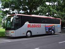 SETRA_S415GT-HD der Fa.Blaguss vorm Messegel�nde Ried i.I.;090627
