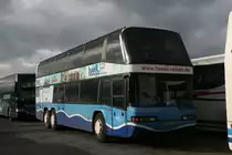 Heess Reisen (SU HK 6005) beim Weihnachtsmarkt am Centro in Oberhausen.