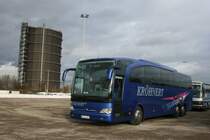 Krhnert (HF NI 555) aus Hiddenhausen beim Weihnachtsmarkt am Centro in Oberhausen.
Im Hintergrund ist der Gasometer zu sehen.