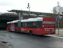 Solaris Urbino auf der Linie 109 nach Flughafen Tegel an der Haltestelle Hertzallee.