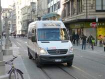 TPG - Mercedes Sprinter 515 CDI Nr.913  GE 96655 unterwegs auf der Linie 36 in der Stadt Genf am 11.12.2009