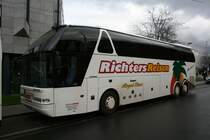 Richter Reisen (NOH C 905) aus Nordhorn beim Weihnachtsmarkt in Essen.