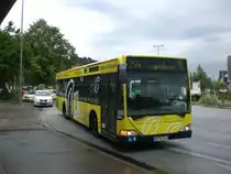 Mercedes-Benz O 530 I (Citaro) auf der Linie 284 nach S-Bahnhof Elbgaustra�e an der Haltestelle Eidelstedter Platz.