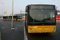 Der Autoverkehr Aarberg hat im Zusammenhang mit der �bernahme der Linie Lyss - Biel von den Verkehrsbetrieben Biel zwei fabrikneue Citaro G �bernommen. Die Fahrzeuge werden auch zwischen Aarberg und Lyss eingesetzt, so dass sich wie hier am 18.12.2009 in Lyss die beiden Fahrzeugen regelm�ssig in Lyss begegnen.