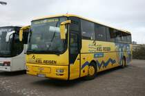 Kiel Reisen (FD EM 780) aus Eiterfeld/Arzell beim Weihnachtsmarkt in Essen.