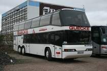 Quecke Reisen (UN AJ 9997) aus Schwerte beim Weihnachtsmarkt in Essen.