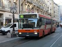 TPG - Mercedes O 405 G Nr.282 GE 96302 unterwegs auf der Linie 20 in der Stadt Genf am 11.12.2009