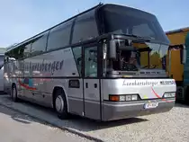 NEOPLAN der Fa.Leonhartsberger hat Feuerwehrm�nner zum O�-Landesfeuerwehrwettbewerb2009 nach Ried i.I. gebracht;090711