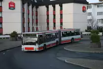 BOGE 9466 (GE AW 658) nach Gelsenkirchen Bismark mit der Linie 382.
Hier am HBF Gelsenkirchen.