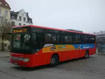 Setra S 400er-Serie auf der Linie 5912 nach Ahrensb�k am Hauptbahnhof/ZOB.