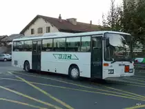 MBC - Schulbus Mercedes O 408 Nr.48  VD 1240 bei den Bushaltestellen vor dem Bahnhof Morges am 11.12.2009
