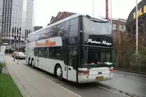 Pasteur Reizen (BH HB 87) aus den Niederlanden beim Weihnachtsmarkt in Essen.
Aufgenommen am Berliner Platz in Essen am 8.12.2009.