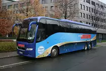 Univers (BN UR 534) aus Bonn beim Weihnachtsmarkt in Essen.
Aufgenommen am Berliner Platz in Essen am 8.12.2009.