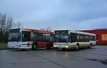 Neisseverkehr 315 und ehem. Th�Sac 223 als MAN - Leihwagen bei Neisseverkehr GmbH Guben, Betriebshof Guben am 28.12.09 Parkplatz Guben Schwimmhalle
