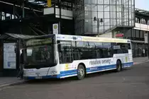 WSW 0405 (W SW 1405) mit Werbung f�r die Evangelischen Altenhilfe.
Aufgenommen in Wuppertal Oberbarmen am 27.12.2009.