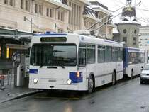 TL - NAW Trolleybus Nr.776 unterwegs auf der Linie 1 in Lausanne am 19.12.2009