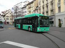 Mercedes Citaro mit der Betriebsnummer 802 fhrt durch dem Blumenrain Richtung Schifflnde. Die Aufnahme stammt vom 27.12.2009.